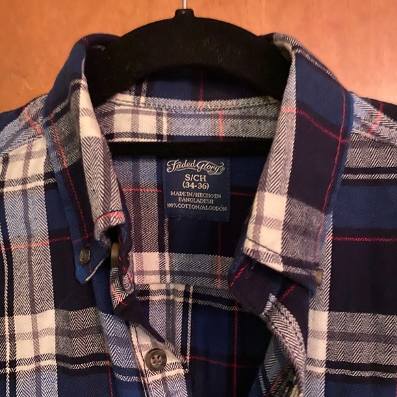 Blue plaid flannel button up shirt size M - Picture 2 of 4